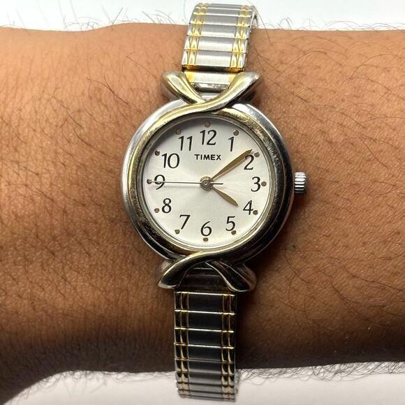 Vintage Silver & Gold Timex Watch - Picture 1 of 4
